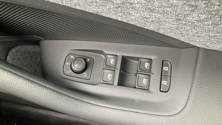 Skoda Superb 1.5 TSI e-TEC SE Technology 5dr DSG Petrol Hatchback